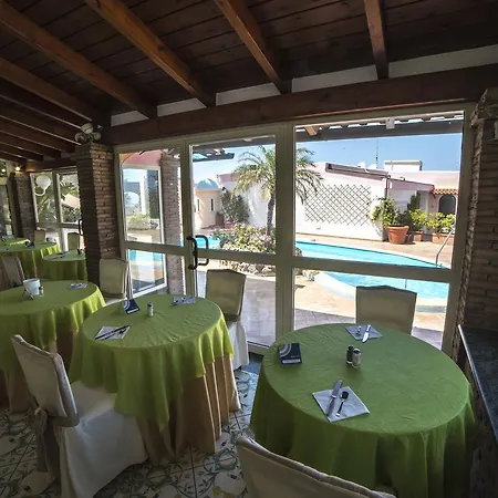 Hotel Carlo Magno 4*
